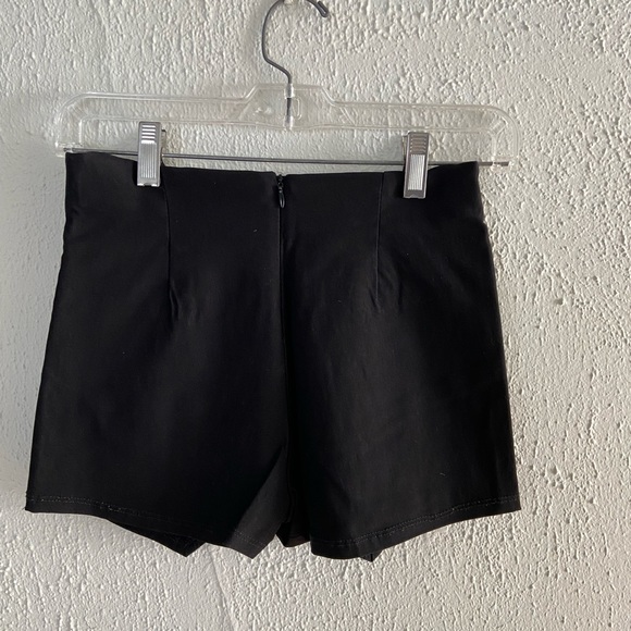 Pitaya Black Skort - Picture 3 of 5